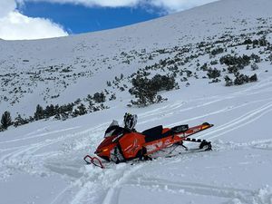 SKI-DOO SUMMIT →