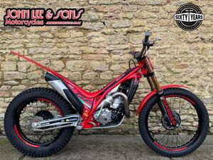 GAS GAS TXT 300 CC GP TRIALS BIKE, 2025 MODEL, GREAT CONDITION, GOOD VALUE
