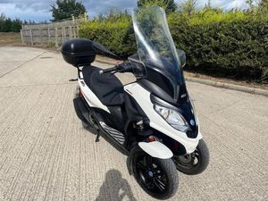 2019 19 PIAGGIO MP3 300 HPE SPORT TRICYCLE TRIKE THREE 3 WHEELER NEW MOT TOP BOX