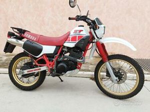 YAMAHA XT 600 EPOCA BIANCA ROSSA - 1985