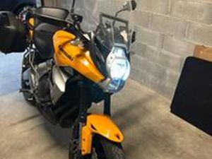 KAWASAKI VERSYS 650 DEL 2010