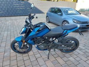 KTM DUKE 125 GUTER ZUSTAND PROFILACK BLAU METALLIC TÜV MAI 2027