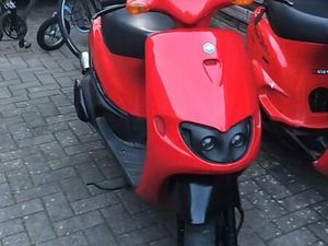 SUCHE ZIP FASTRIDER ,ZIP , PIAGGIO NRG , AEROX 400€