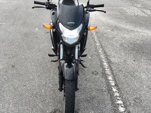 CB125F HONDA . ESGUEIRA