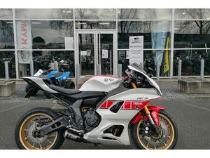 YAMAHA YZF-R7 2023