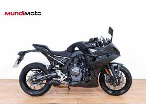 SUZUKI GSX-8R - MUNDIMOTO