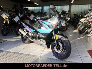 KAWASAKI GPX 600 R / BJ.97 / ERST 31 TKM