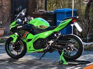 KAWASAKI NINJA 400