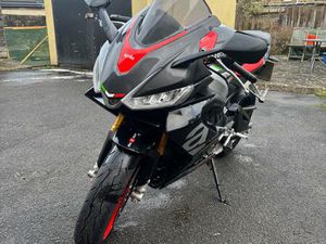 APRILIA RS 660 LIMITED EDITION SUPER SPORTS PETROL MANUAL EURO 5 (99 PS) 659 CC