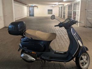 SUPER PREIS “VESPA LX 50 2-TAKTER - ZUVERLÄSSIGER STADTFLITZER