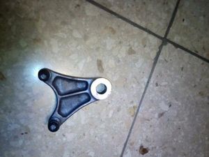 SUZUKI GSF BANDIT 600S/750 08-06 BREMSANKERPLATTE BREMSATTEL HALT