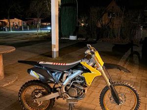 SUZUKI RMZ 250 BJ 2015 VOLLCROSS MOTOCROSS