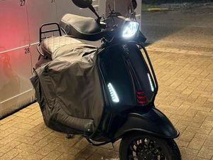 ② VESPA SPRINT 80 CC