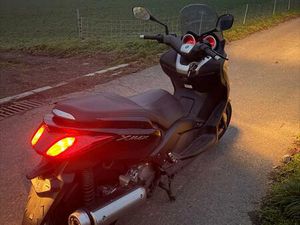 YAMAHA X-MAX 125 ROLLER