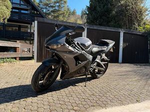 YAMAHA YZF-R6 RJ 09 SUPERSPORTLER, RENNMASCHINE