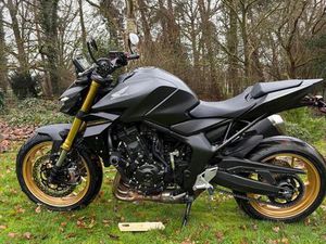 HONDA CB1000 HORNET SP – BAUJAHR 2025 – NUR 1.500 KM