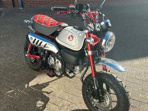 HONDA MONKEY 2023 - NEBULA RED