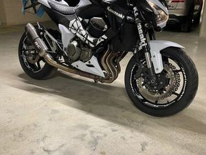KAWASAKI Z800