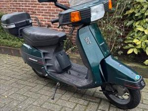 PEUGEOT SC 50 2T. SCOOTER. BROM 45 KM/H — SCOOTERS | PEUGEOT — MARKTPLAATS