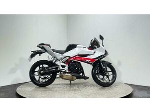 HYOSUNG GD250R 2016 ONLY 1K VERY CLEAN LIGHT WEIGHT SPORTS BIKE 250 CC NEW MOT 249 CC