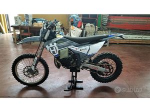 HUSQVARNA TE 250 2TEMPI 2025
