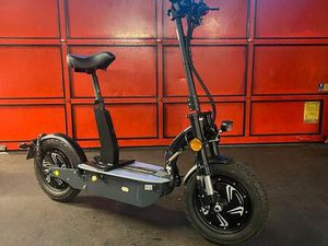 REVOLUZZER 4.0 PRO-TWIN (DUAL MOTOR) E-ROLLER