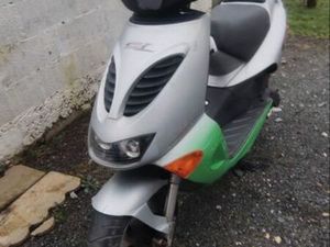 APRILIA SR