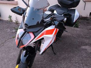 KTM 1290 SUPERDUKE GT