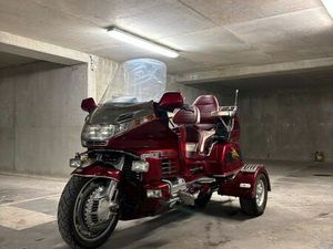 HONDA GOLDWING 1500 TRIKE AVEC REMORQUE