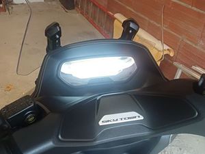 KYMCO SKY TAWN 125 NEUF 180 KMS