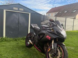 SUZUKI 600 GSXR K7