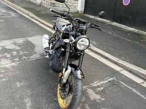 YAMAHA XSR 125 LEGACY AVEC CARPLAY