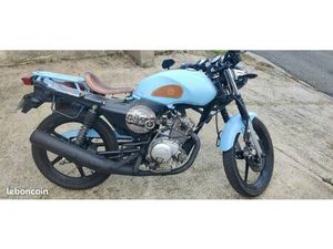 125 YBR CAFÉ RACER