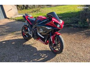 YAMAHA R1 2011 – 22 000 KM – MOTEUR FIABILISÉ – FULL OPTIONS – ÉTAT EXCEPTIONNEL