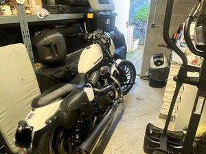 SPORTSTER 883 CLUBSTYLE