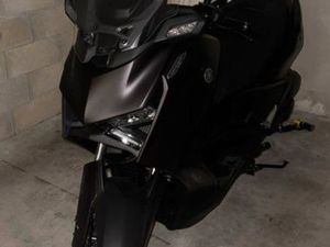 YAMAHA XMAX 300 TECH MAX – 01/2025 – 10 000 KM – FULL OPTIONS