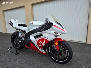 YAMAHA R1 PISTE