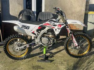 VEND OU ÉCHANGE 450 CRF 2023