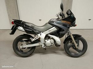 YAMAHA 125 TDR
