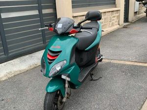 À VENDRE SCOOTER 50 NRG
