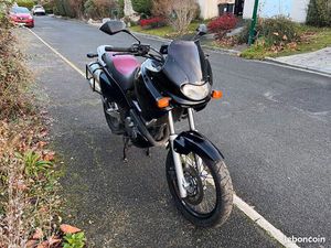 SUZUKI FREEWIND XF 650 A2 TRÉS BON ÉTAT