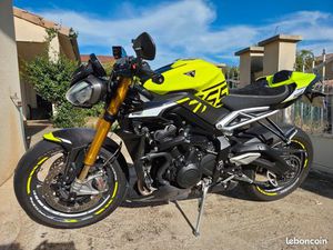 STREET TRIPLE RS MOTO2 ÉDITION