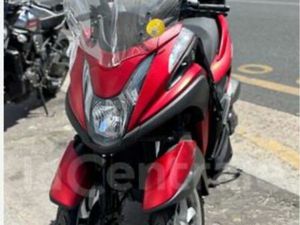 YAMAHA TRICITY 125 – TRÈS BON ÉTAT