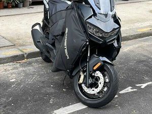 MAGNIFIQUE SCOOTER C 400 GT