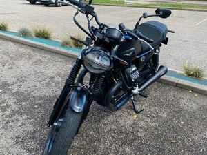MOTO GUZZI V7 850 STONE
