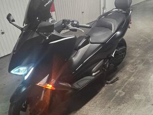 SCOOTER TMAX DX 530