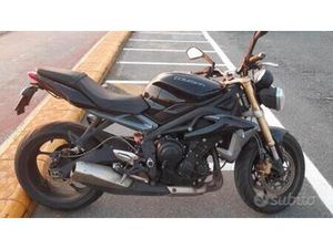TRIUMPH STREET TRIPLE - 2013