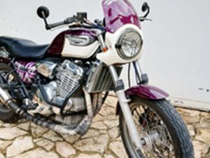 TRIUMPH ADVENTURER - 1998