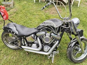 MOTO HARLEY DAVIDSON CUSTOMISÉ