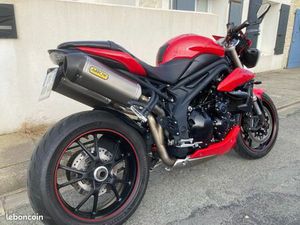TRIUMPH SPEED TRIPLE